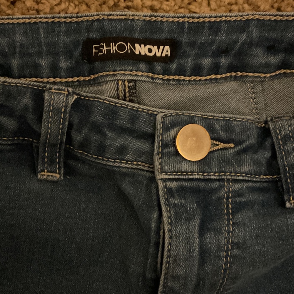 Fashion Nova Blue High-Rise Flared Jeans with Raw Hem - Picture 2 of 7